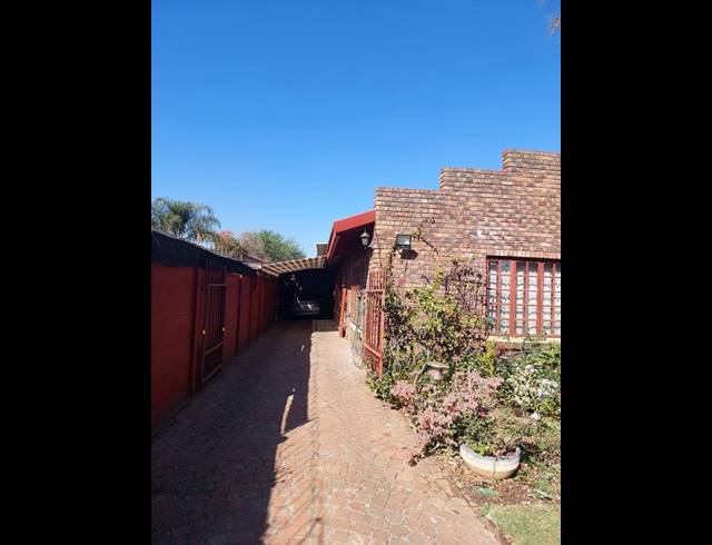 3 BEDROOM HOUSE FOR SALE IN DASPOORT